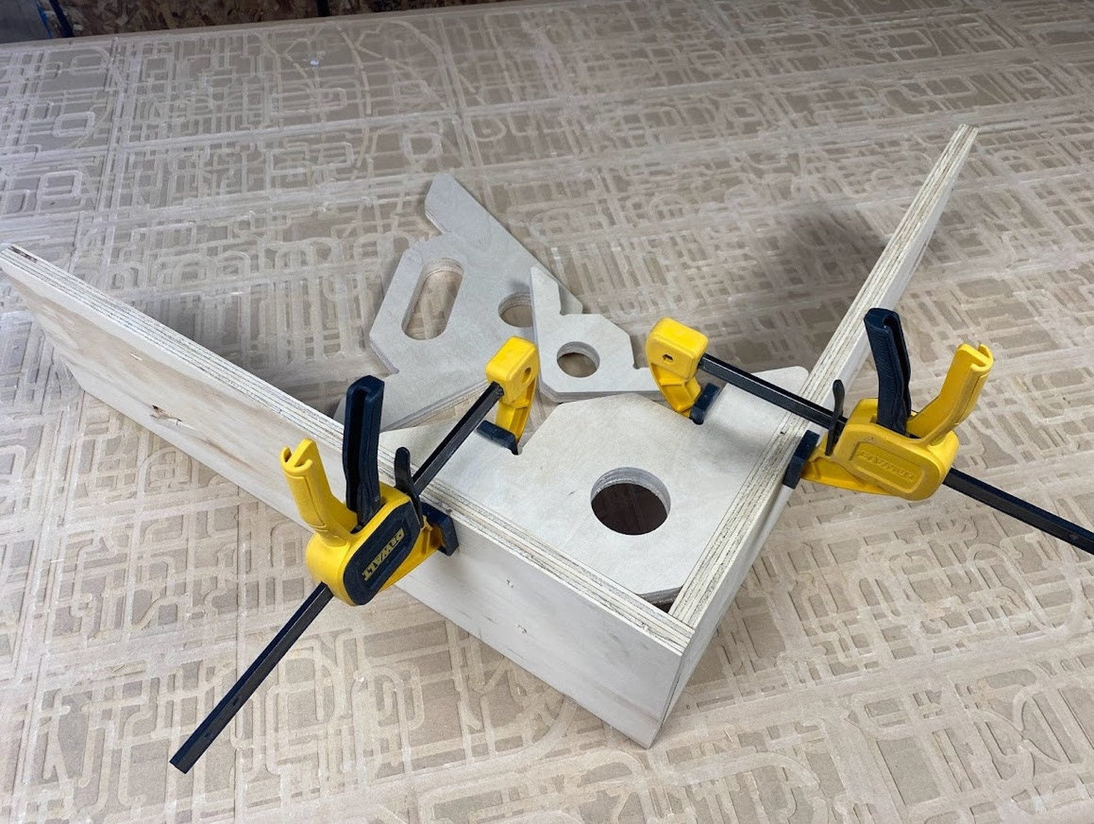 Corner Clamp for CNC Router - JoesWorkBench